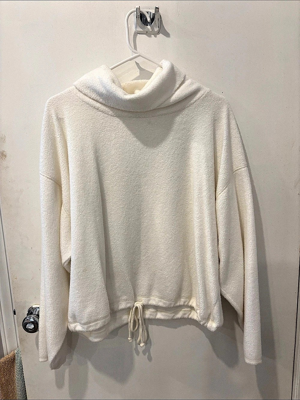 Aerie Cowl Neck Pullover in White Size Medium